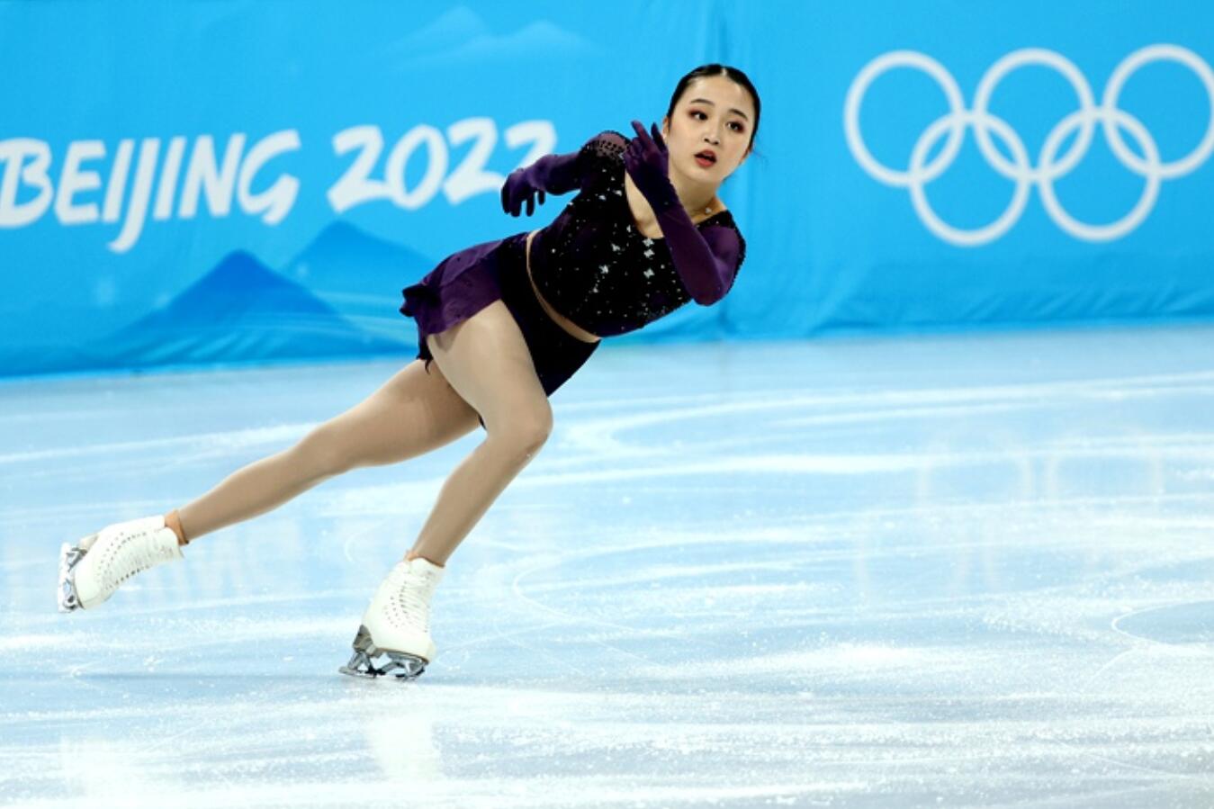 Beverly Zhu of Team China skates during the women's single skating short program on day two of the Beijing 2022 Winter Olympic Games at Capital Indoor Stadium on Feb. 6, 2022. Photo: VCG